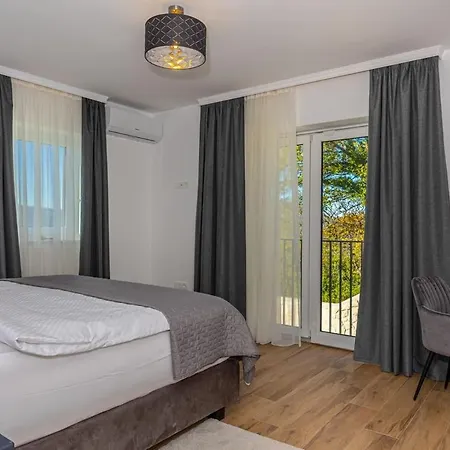 ヴィラ 21 Crikvenica Riviera ブリビル